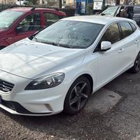 Volvo v40 R-design TENUTA BENE