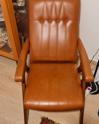 Poltrona similpelle 