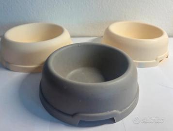 Set 3 ciotole per cani e gatti in plastica