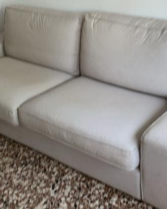 Divano moderno, condizioni ottime color grigio