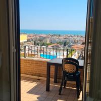 Estate con piscina BILOCALE