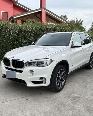 BMW X5 xDrive25d Business – 231 CV – NO SUPERBOLLO