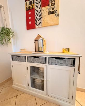 Credenza