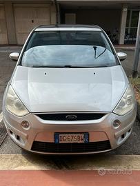 Ford S max a gas
