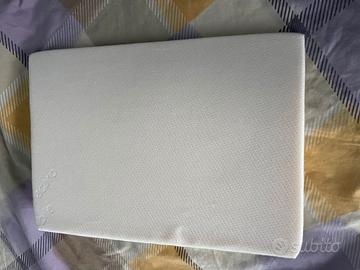 cuscino anti reflusso per neonati