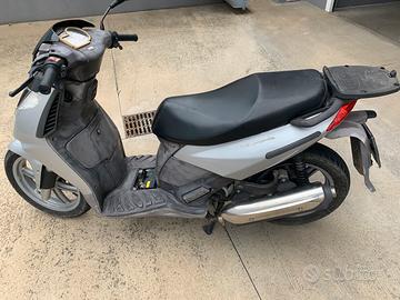 Scooter 200