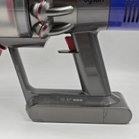Dyson V10