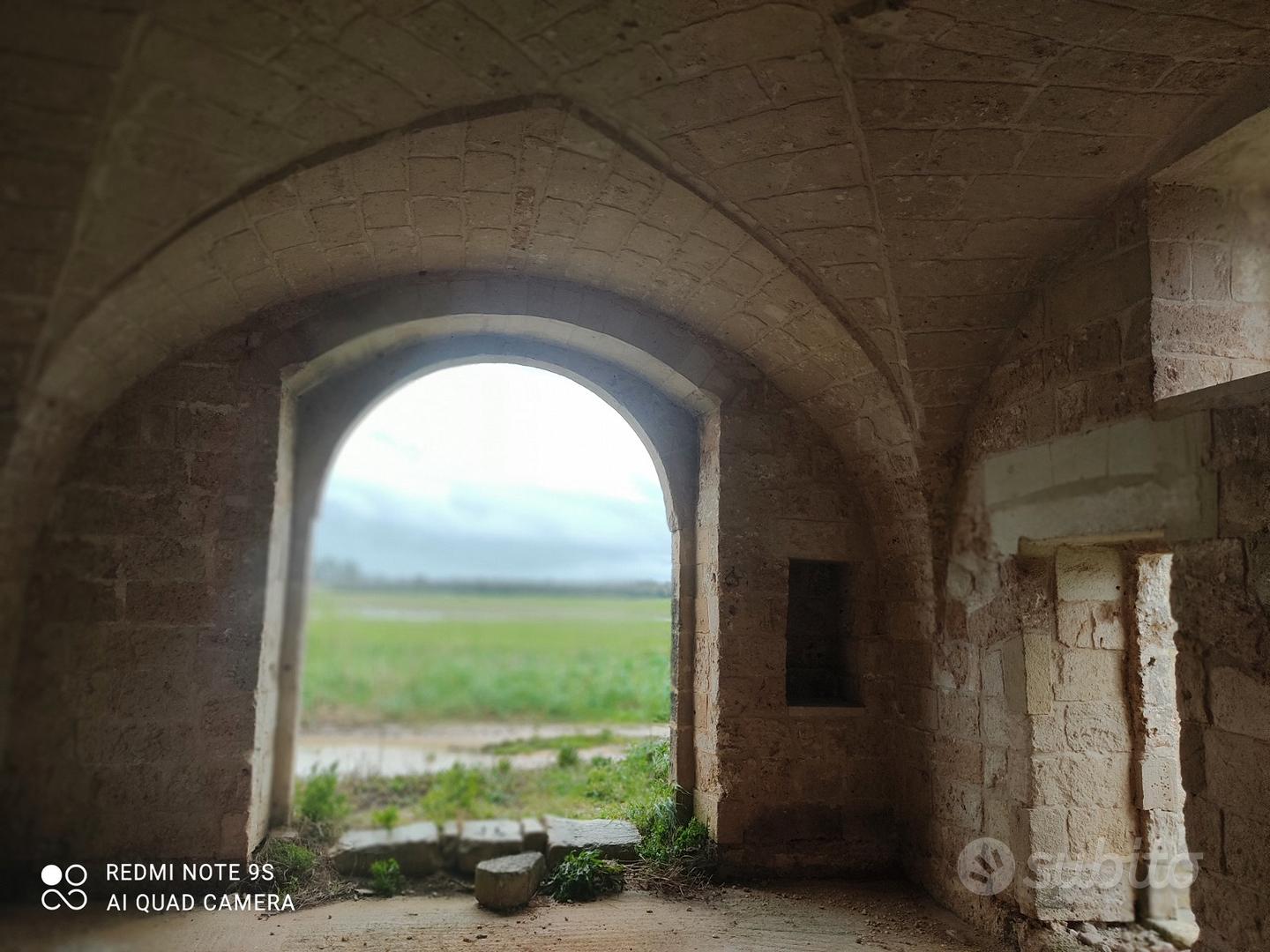 Masseria storica del 1500 con 15 ettari -cutrofian - Vista 4