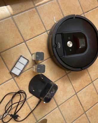 Roomba 981 robot aspirapolvere