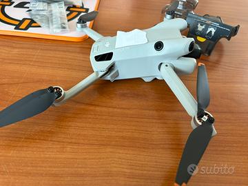 DJI mini 4 pro con care refresh
