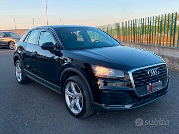 Audi Q2 30 TDI S tronic Business Design