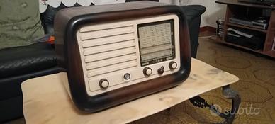 collezionismo Radio a valvole anni 50 del Novecent