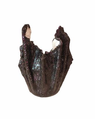 Coprivaso decorativo nero “effetto lava” con inter