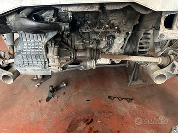 Aiuto meccanico automobili motocicli