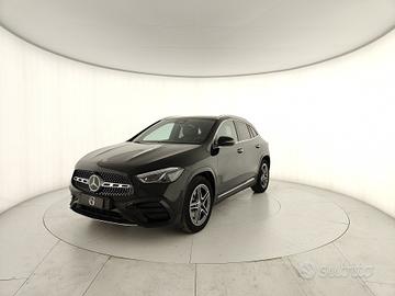 MERCEDES-BENZ GLA 200 d