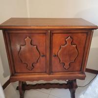 Mobile vintage in legno