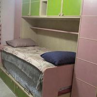 Cameretta con armadio ad angolo