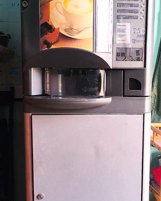 Distributore automatico professionale caffe