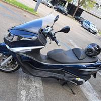 Piaggio x10 500