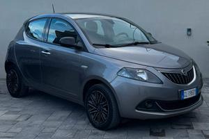 Lancia Ypsilon III 1.0 firefly hybrid Gold s&s 70c