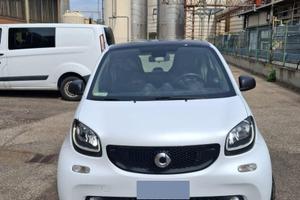 Smart Fortwo 70 1.0 automatico- Ok Neopatentati