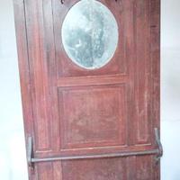 Appendiabiti a parete antico con specchio centrale