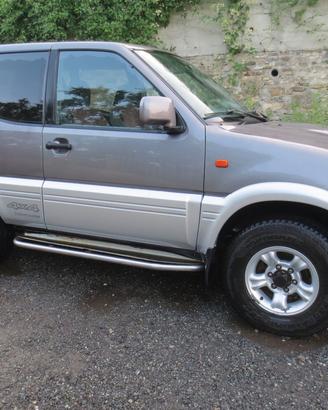 Terrano 2.7 TD iscritto ASI gancio traino pochi km