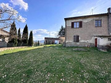 Appartamento di 170 m² con 5 locali e box auto a C