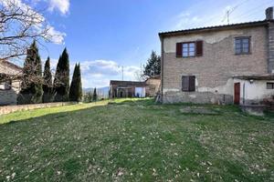 Appartamento di 170 m² con 5 locali e box auto a C
