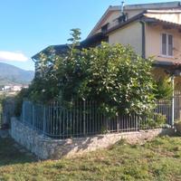 Stupenda villa su due livelli piu mansarda in un p