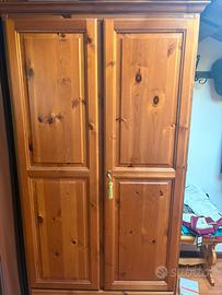 Armadio legno massello di pino