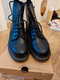 Scarpe stivali Dr. Martens 1460 Black (taglia 41)