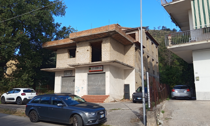 Singoli appartamenti da 120 mq e 207 mq