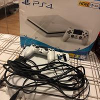 PlayStation 4 bianca