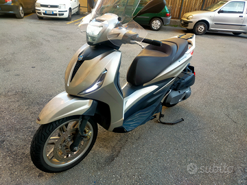 Piaggio Beverly 400 hpe 2021