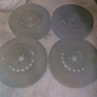 Pneumatici invernali M+S misura 195/60/15