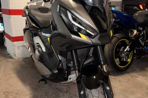 X-adv 750