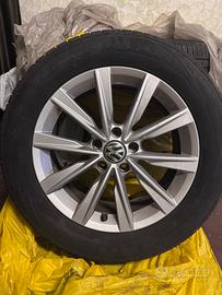 4 Cerchi VW con pneumatici  Nexen 235/55 R17