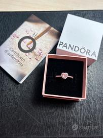 Anello cuore rosa mai usato