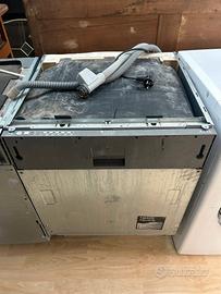 Lavastoviglie  Hotpoint  Ariston 