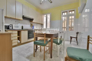 CASA INDIPENDENTE IN CENTRO RISTRUTTURATA
