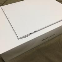 Apple Macbook air silver 13”M3 512ssd 24gb ram
