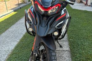 Moto Benelli TRK702X