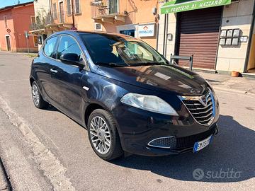LANCIA YPSILON 1.2 BENZINA 5 PORTE