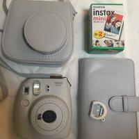 Instax Mini 9 con accessori Polaroid