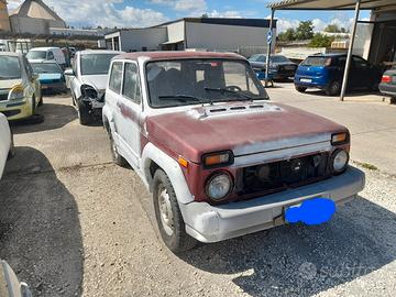 LADA NIVA vaz martorell 1600 BENZ 1.9.9.9 RICAMBI 