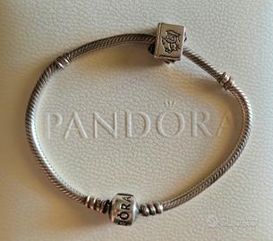 bracciale Pandora e charm laurea