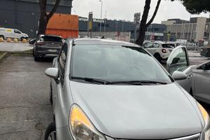 Opel corsa 2012 - Benzina/GPL 175.026 km