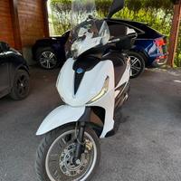 Piaggio Beverly 300 HPE