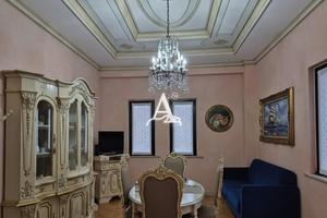 SHOWROOM - OFFICINA - MAGAZZINO E ABITAZIONE IN